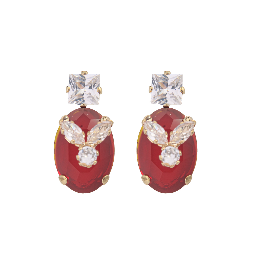 Elegant earrings with red gemstones