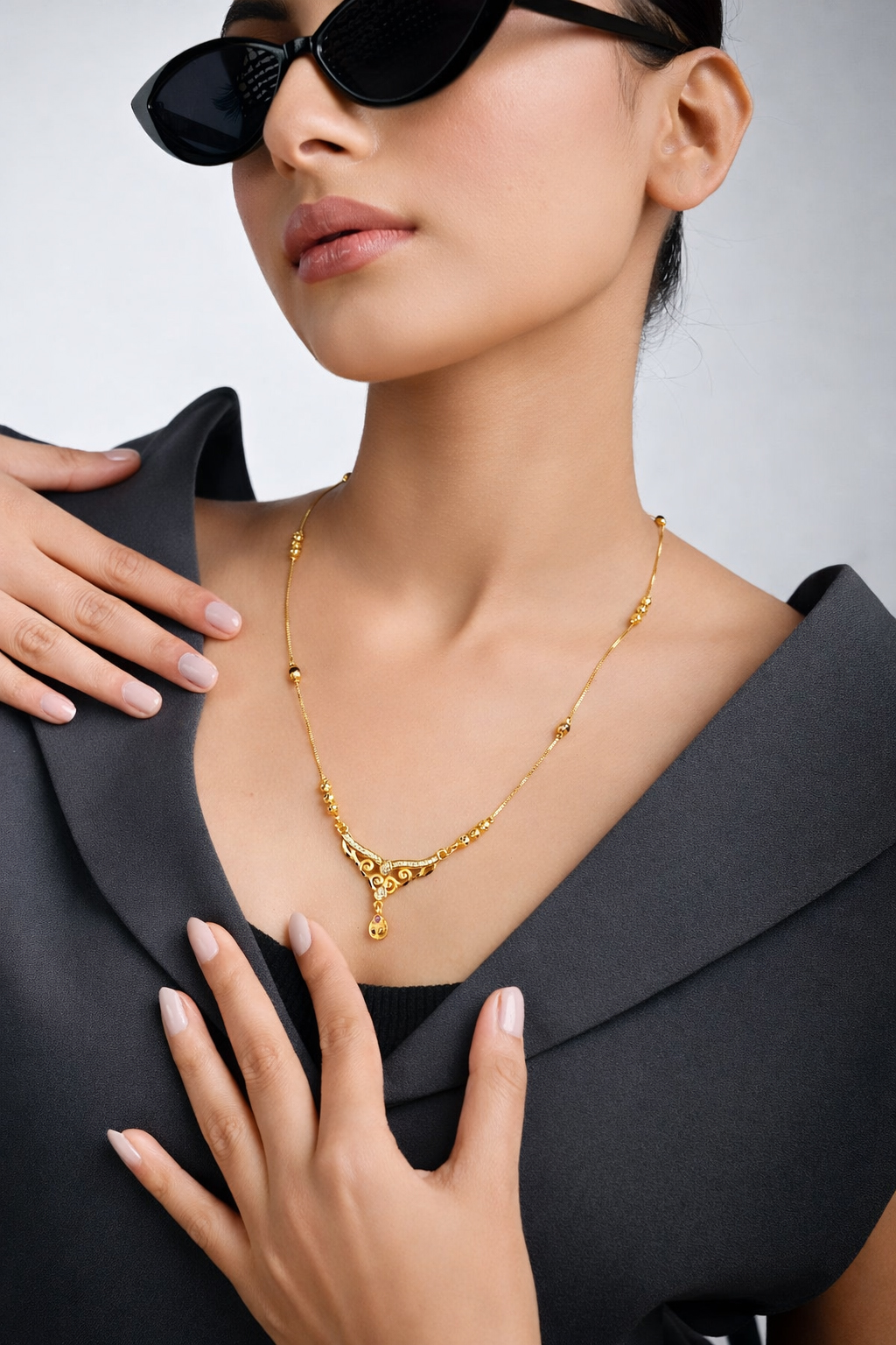 Suvarna Kalash Drop Mangalsutra - Image 3