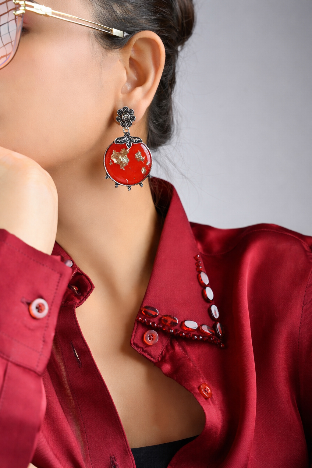 Red Resin Oxidized Silver Drop Earrings - Image 2